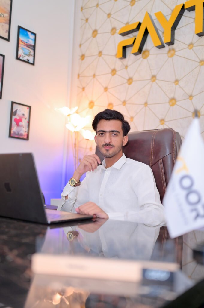 A moment from the FAYTOOR team