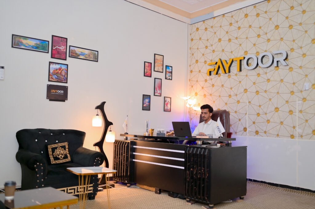 FAYTOOR team at work