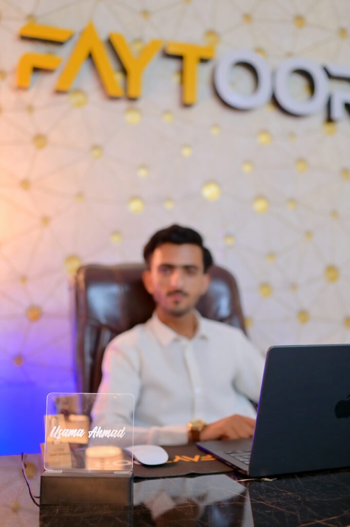 A moment from the FAYTOOR team