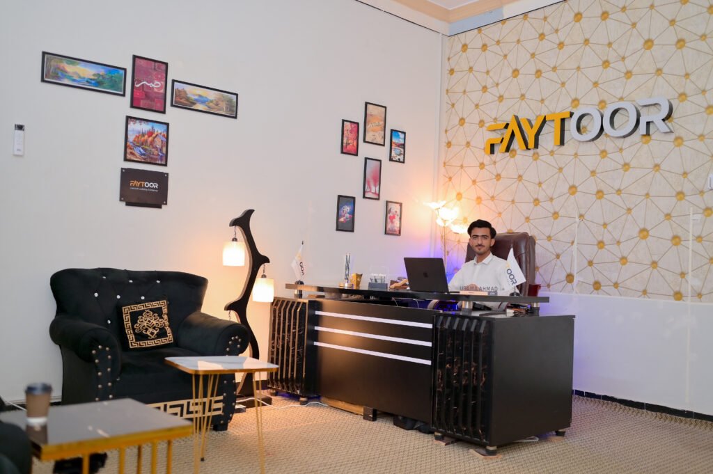 FAYTOOR team at work